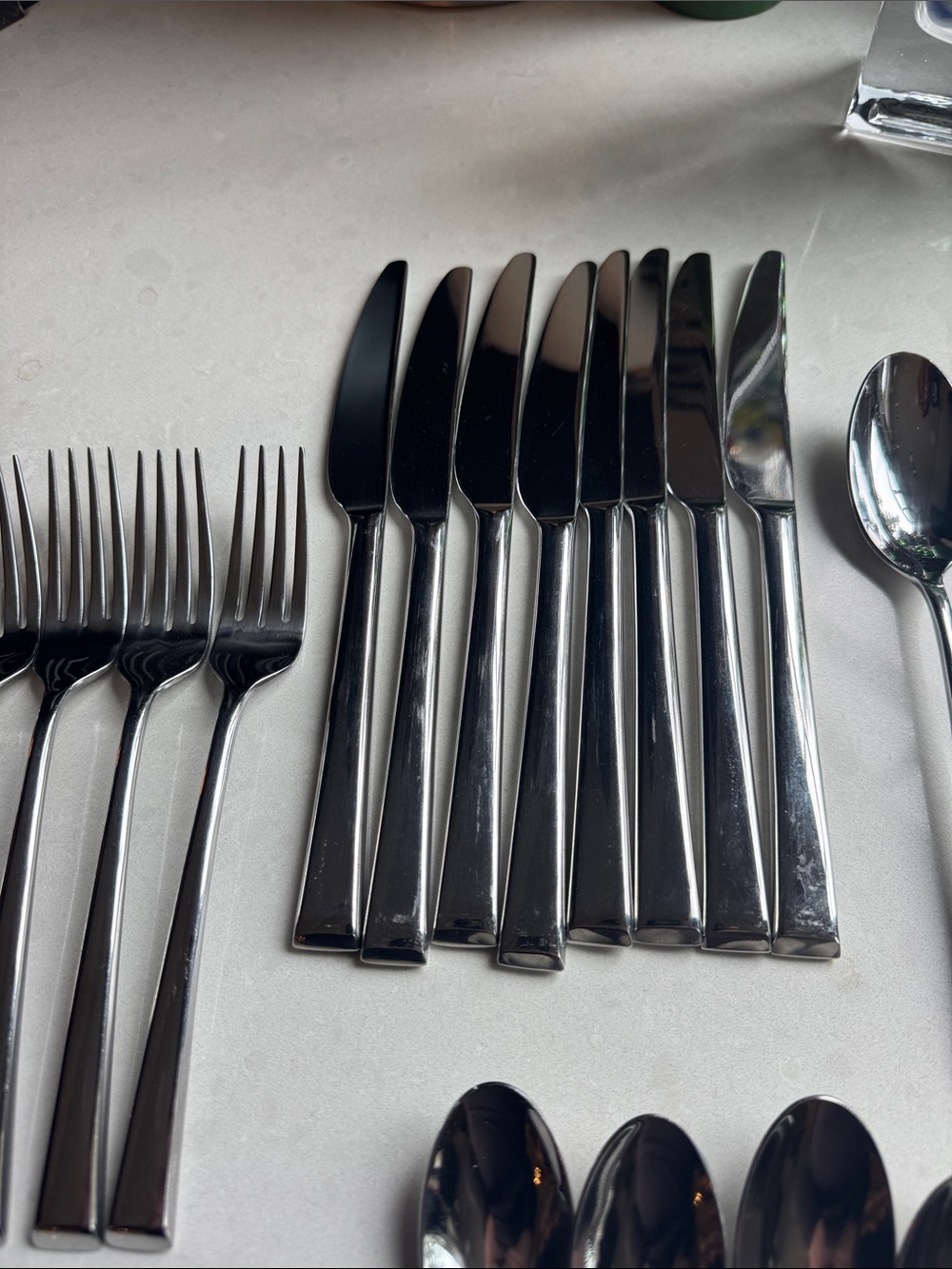 Mikasa Rockford 38 pieces Stainless Steel Flatware Set - Silver - Picture 3 of 7